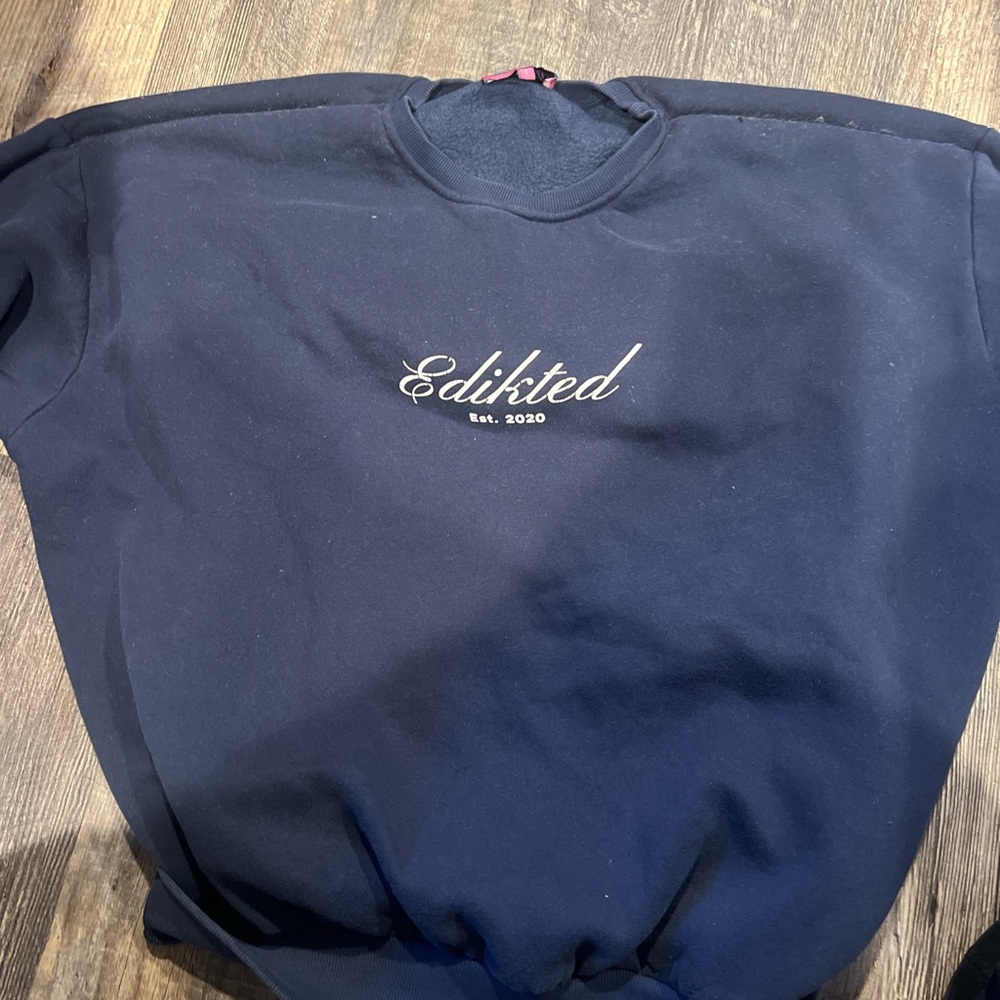 Edikted Midnight Black Crewneck